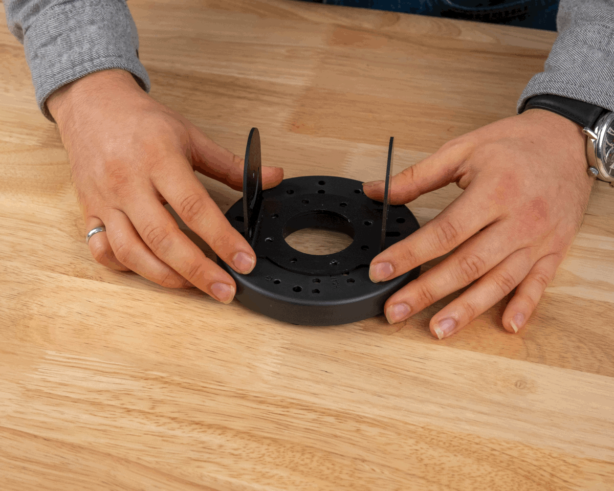 AB301 AH301 ASSEMBLY STEP01