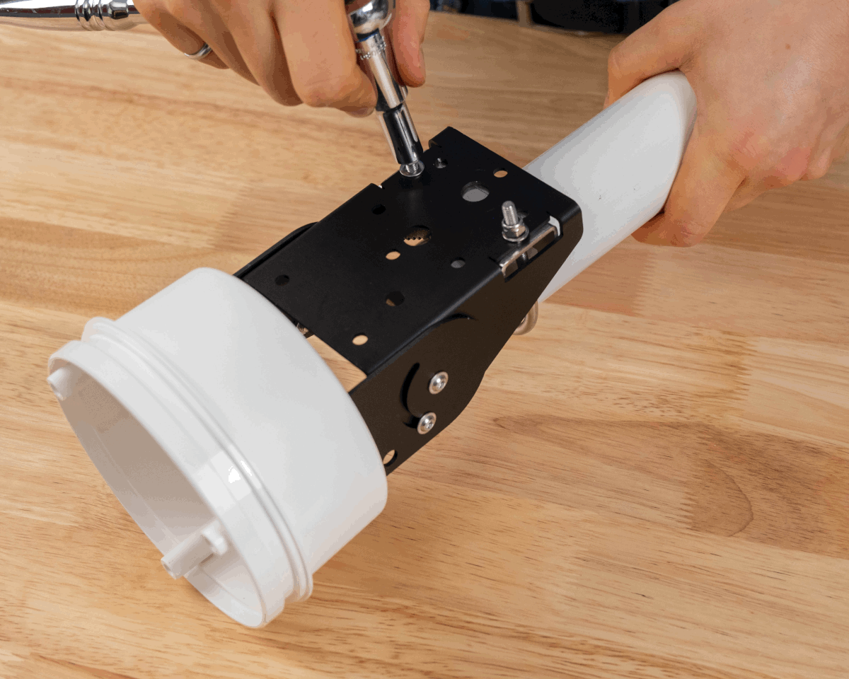 AB302 ASSEMBLY STEP04