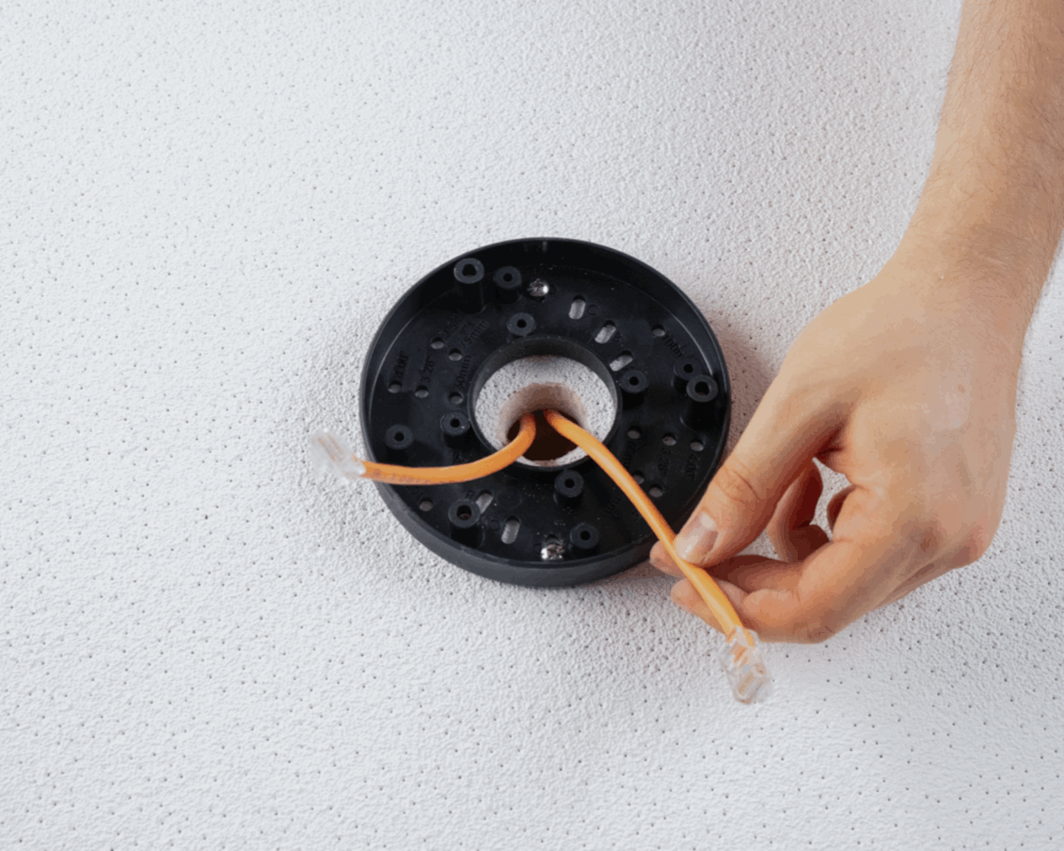 AH301 CEILING STEP04